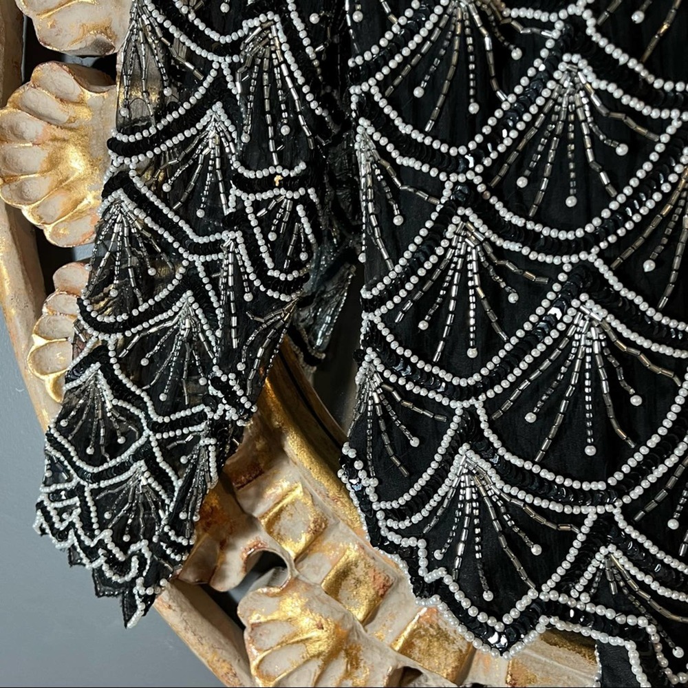 LAURENCE KAZAR VTG black white beaded top scallop designed sheer long sleeve M - Picture 5 of 14